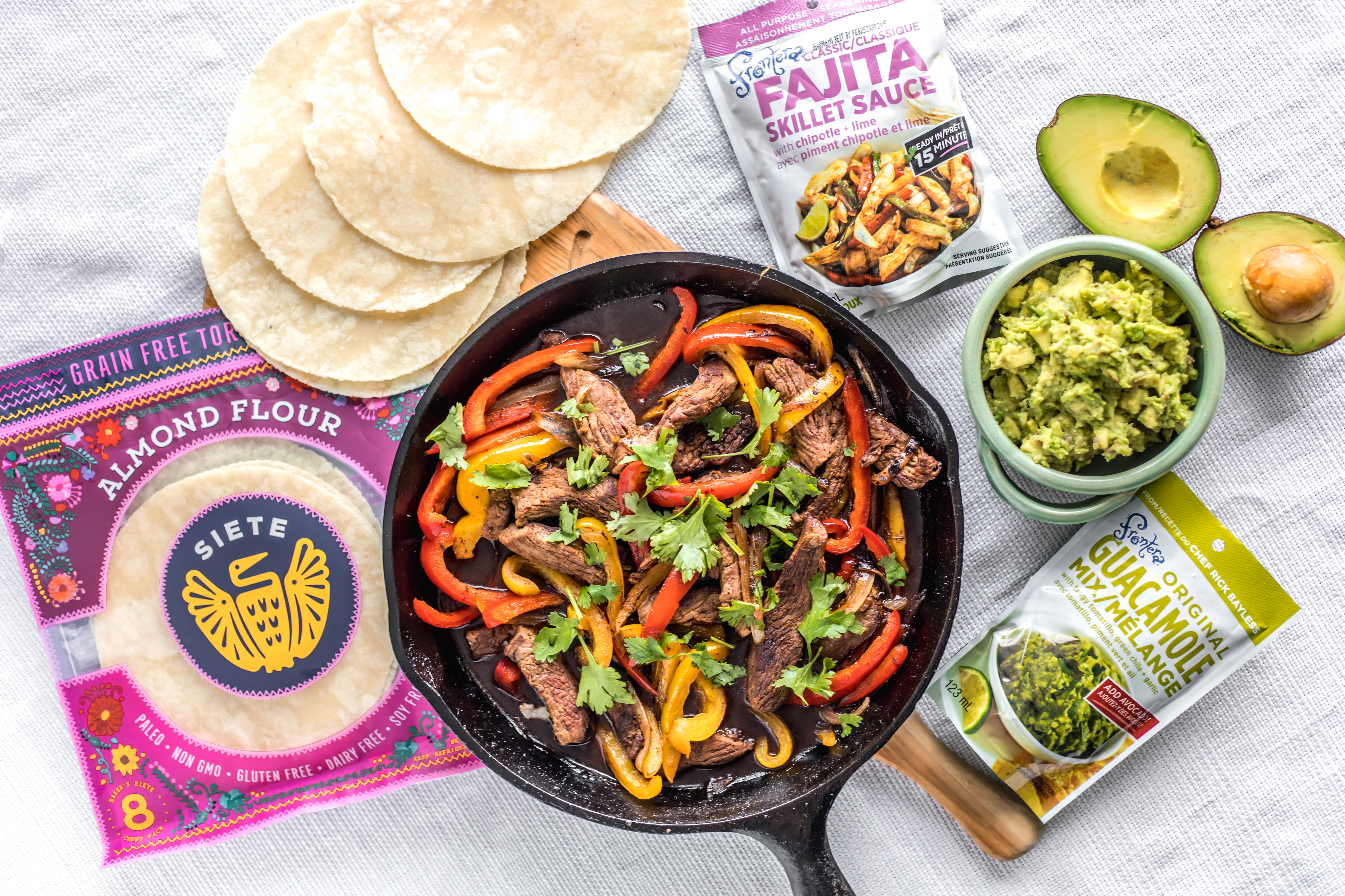 Quick & Easy Frontera Steak Fajitas with Guacamole 